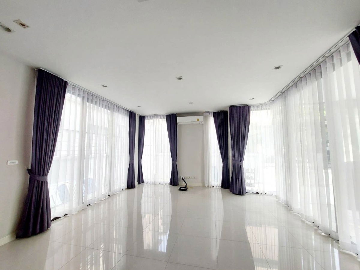 picture 🌿 WS1816 [For rent] Baan Klang Muang Classe Ekkamai-Ramintra 💰 Rent 59,000 baht/month 📉 Contract 1.5 years or more, reduced to 50,000 baht/month - 2/9