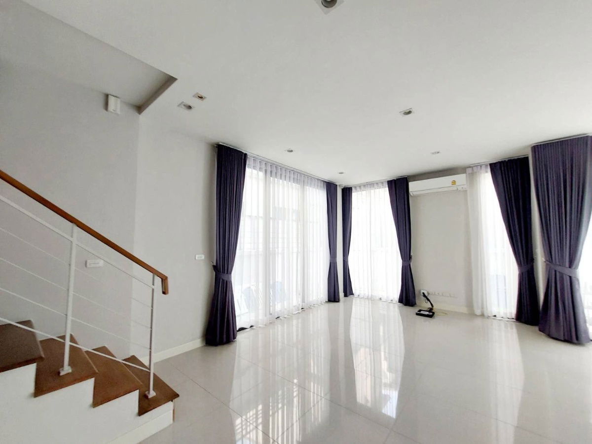 picture 🌿 WS1816 [For rent] Baan Klang Muang Classe Ekkamai-Ramintra 💰 Rent 59,000 baht/month 📉 Contract 1.5 years or more, reduced to 50,000 baht/month - 5/9