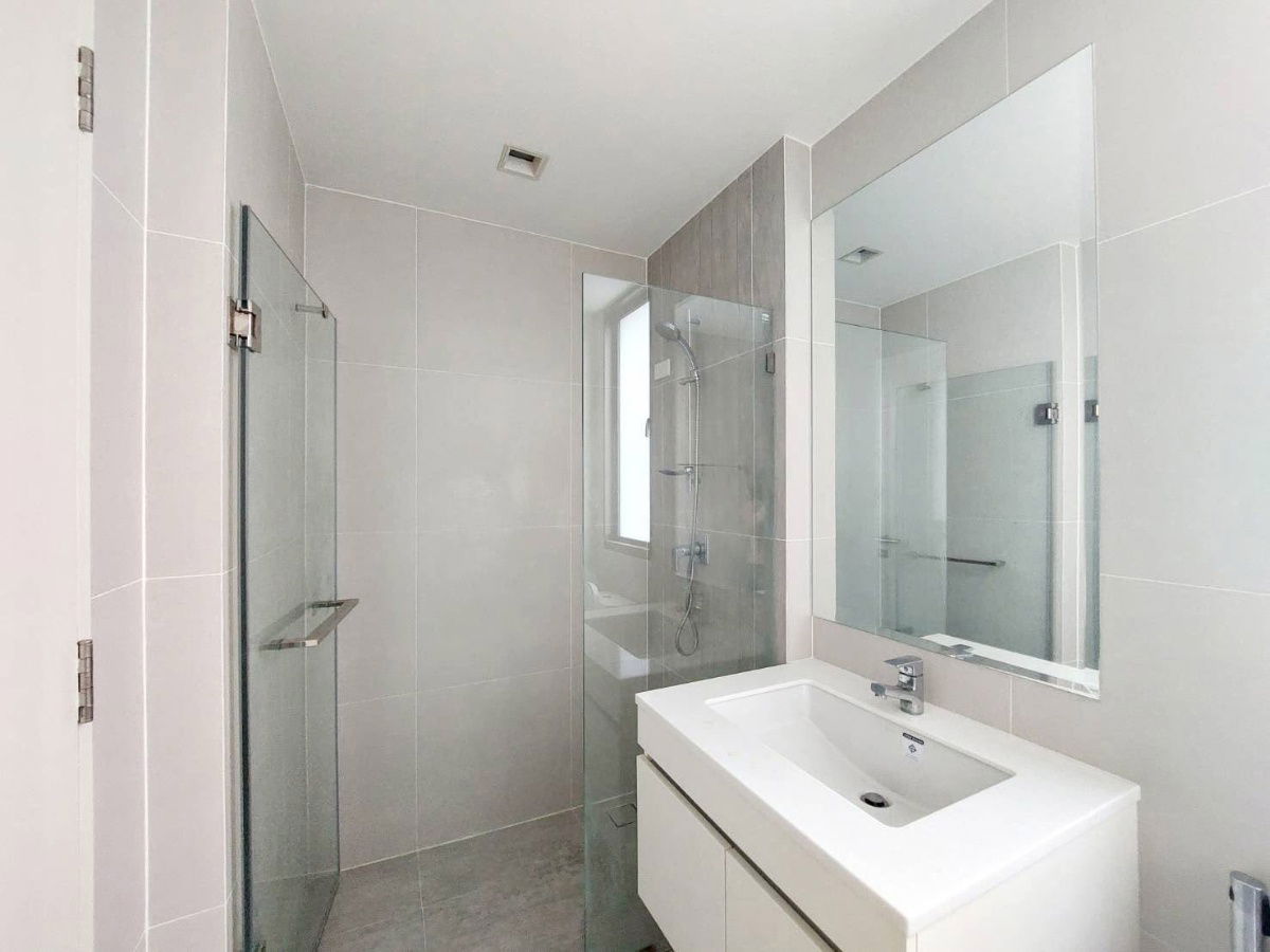 picture 🌿 WS1816 [For rent] Baan Klang Muang Classe Ekkamai-Ramintra 💰 Rent 59,000 baht/month 📉 Contract 1.5 years or more, reduced to 50,000 baht/month - 9/9