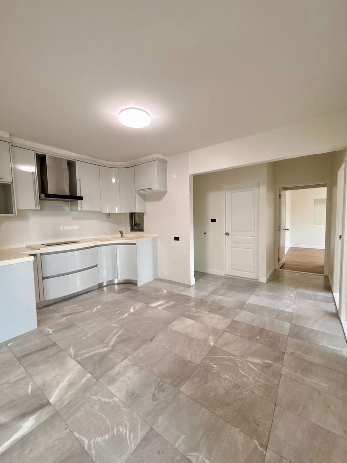 picture Baan Suan Thon Condominium Room size 77 sqm  price 3.85 million - 7/10