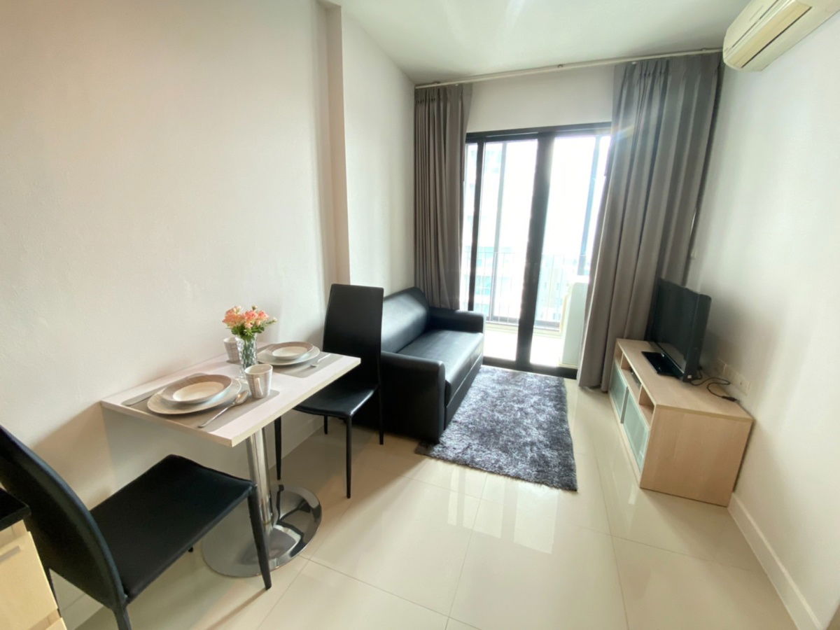 picture 🌆 For Rent: IDEO Ratchada - Huaykwang | High Floor Unit with Stunning City View & Bathtub | Near MRT Huai Khwang 🌃 - 1/8