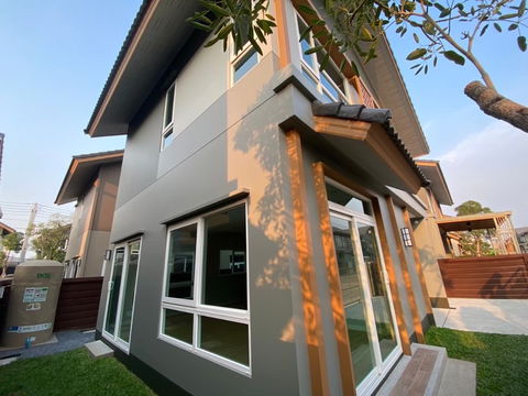  Japanese style, ,PRICE5.39 best location! On the main road! Near the expressway!