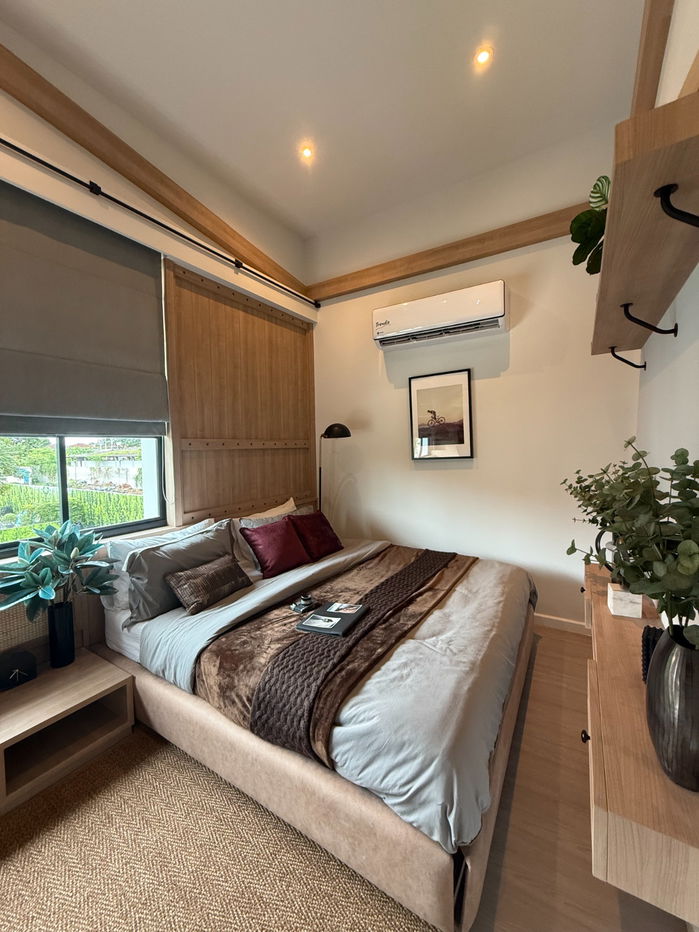 picture Show house with full furniture package for sale at Anasiri Ramkhamhaeng — a move-in-ready development by Sansiri - 7/12