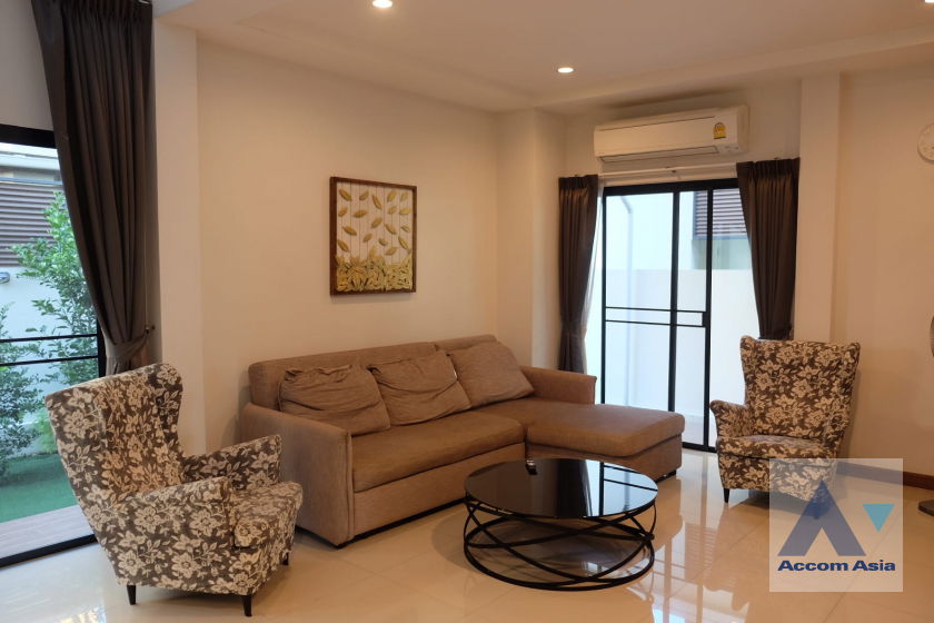 picture 🔼🔽 AccomA 📩 Refreshed and modern home with green views (AA40652) - 4/20