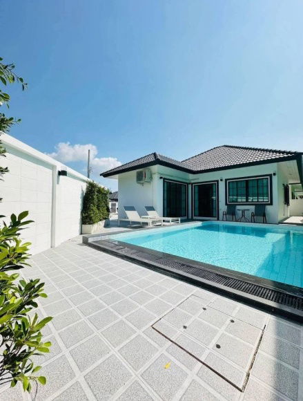 picture Pool Villa for sale in Pattaya, move in ready, Soi Nong Ket Yai, Bang Lamung, Chonburi - 2/10