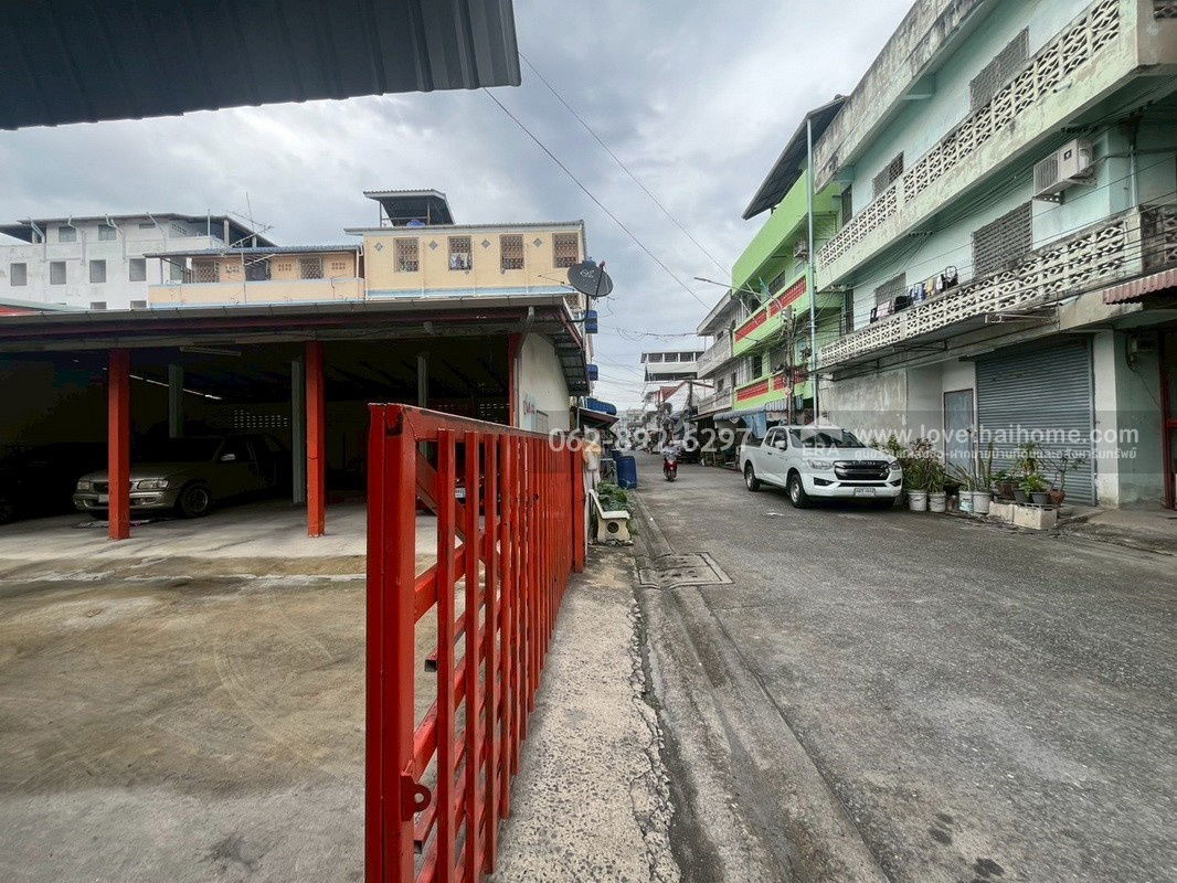 picture Single house for sale in Pathum Thani, large area 120 sq m., great price, selling for only 51,666 baht/sq m.  - 10/10