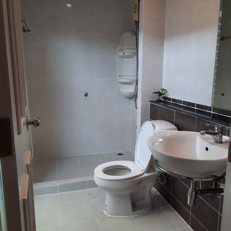 รูป ขาย Townhome 3ชั้น หมู่บ้านเดอะเมโทร พระรามเก้า เดินทางสะดวก ใกล้รถไฟฟ้าเหลือง+Airport Link หัวหมาก ใกล้มอเตอร์เวย์ไป ชลบุรี ใกล้supermarkets - รูปที่ 3/11