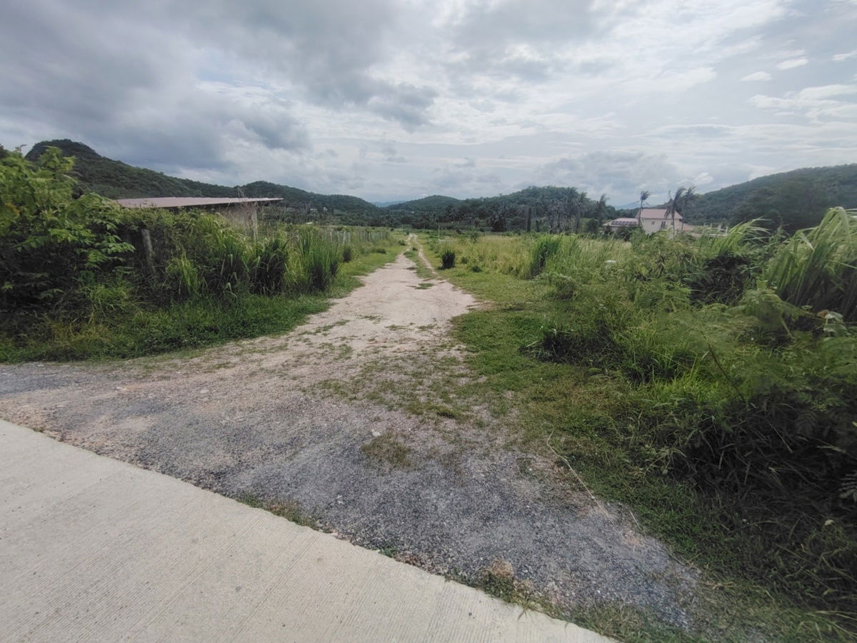 picture 23-0-06 Rai| Welcome to Hidden Valley!  Subdivided Into 6 Prime Home Land Plots - 1/11