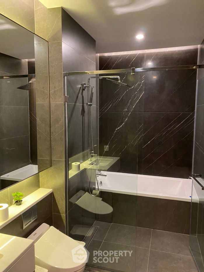 picture 1-BR Condo at The Esse At Singha Complex near MRT Phetchaburi (ID 436696) - 9/15