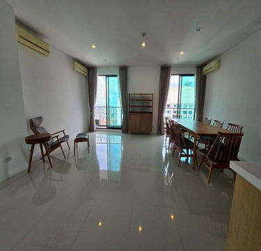 🚩 ขายคอนโด วิลล่า อโศก อาคาร 1 ชั้น 42 Penthouse ขนาด 312 ตรม ใกล้ MRT เพชรบุรี