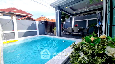 Houses for sale Nong Prue, Chonburi : 2-BR Villa close to East Pattaya (ID 2229676)