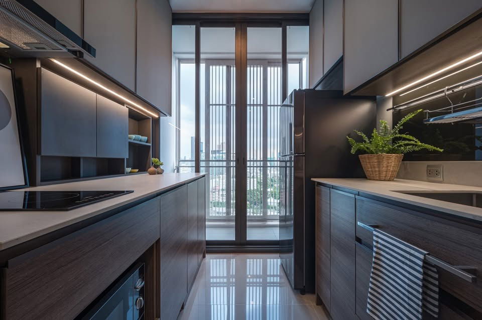 picture Code: KJ7957  for rent THE LINE Phahon - Pradipat // Line ID: @kjcondo (with @) // - 3/16