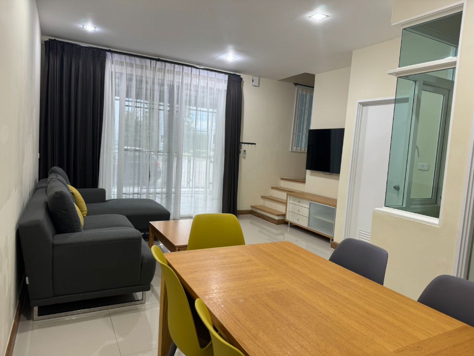 picture Townhome for rent, Golden Town Chiang Mai, near Ruamchok Market and Nakornpayap International School (NIS), convenient transportation.- RW006746 - 14/20