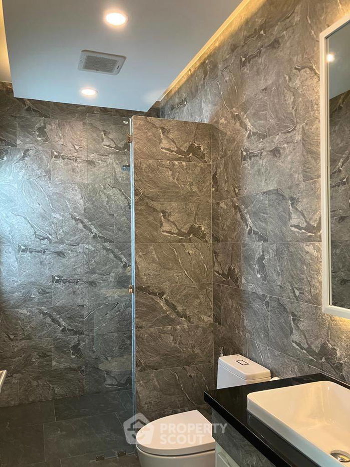 picture Brand New Eco-Friendly Pool Villa at Smart Hamlet (ID 1297096) - 11/31