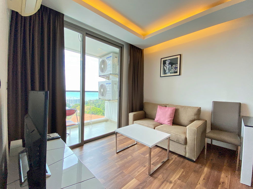 picture 1 Bedroom Condominium @ The Peak Towers - 5/31
