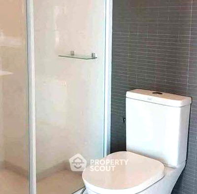 คอนโดให้เช่า : คอนโด 1 ห้องนอน The Key Sathorn-Ratchapreuk ใกล้ BTS วุฒากาศ 300 ม. (ID 2183145)