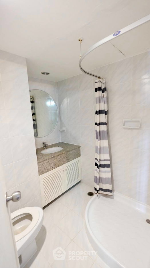 picture 1-BR Condo at Omni Tower near BTS Nana (ID 556551) - 14/14