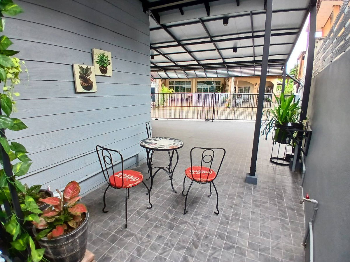 รูป  ให้เช่าบ้านแฝด 3 ชั้น สัมมากร รามคำแหง 112 Tel. 0999983897 - รูปที่ 6/28