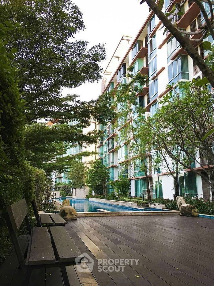 picture 1-BR Condo at The Iris near ARL Hua Mak (ID 386234) - 2/5