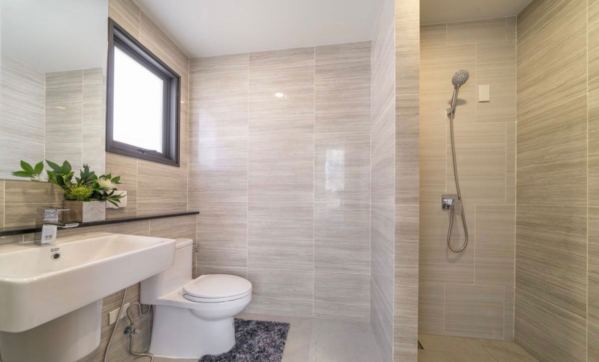 picture Two-story semi-detached house for sale in Britannia Mega Town Bangna. Beautiful, cheap, good location,. Interested? Add me on Line @841qqlnr - 12/18