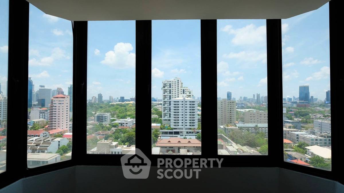 picture 1-BR Condo at Omni Tower near BTS Nana (ID 556551) - 11/14