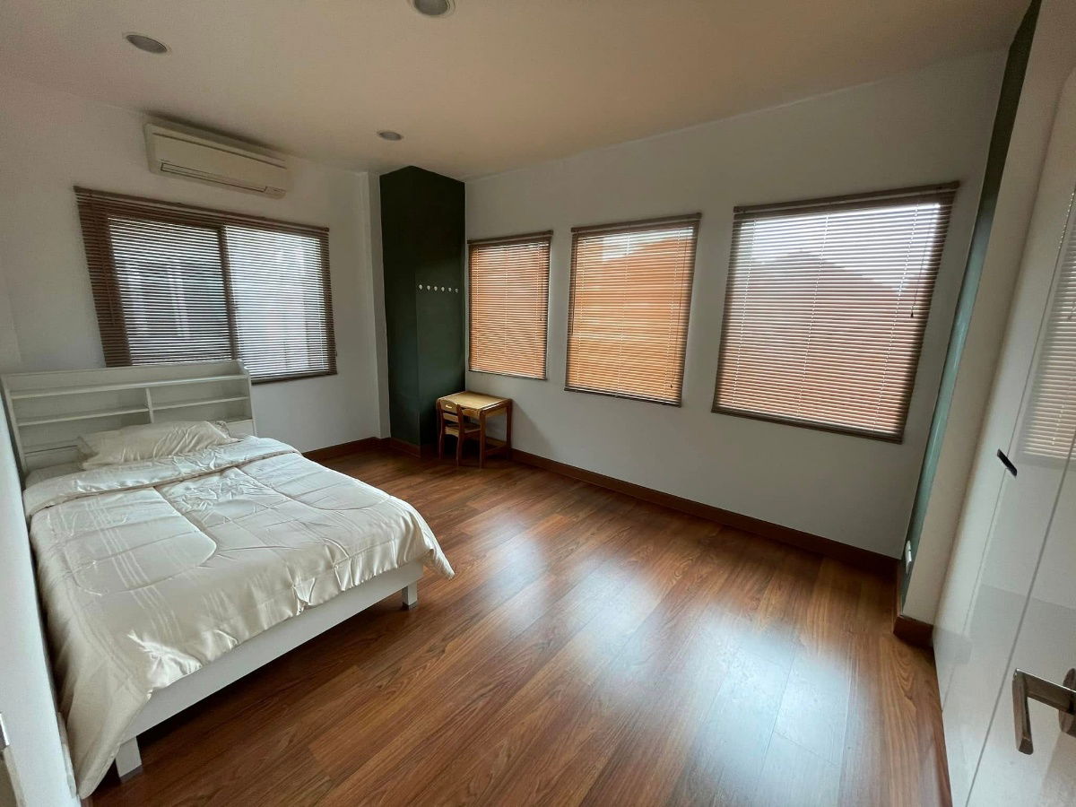 รูป ขายด่วน  หมู่บ้านเดอะ เซ็นโทร อ่อนนุช-วงแหวนฯ พิเศษราคา 10.5 ล้านบาท - รูปที่ 2/4