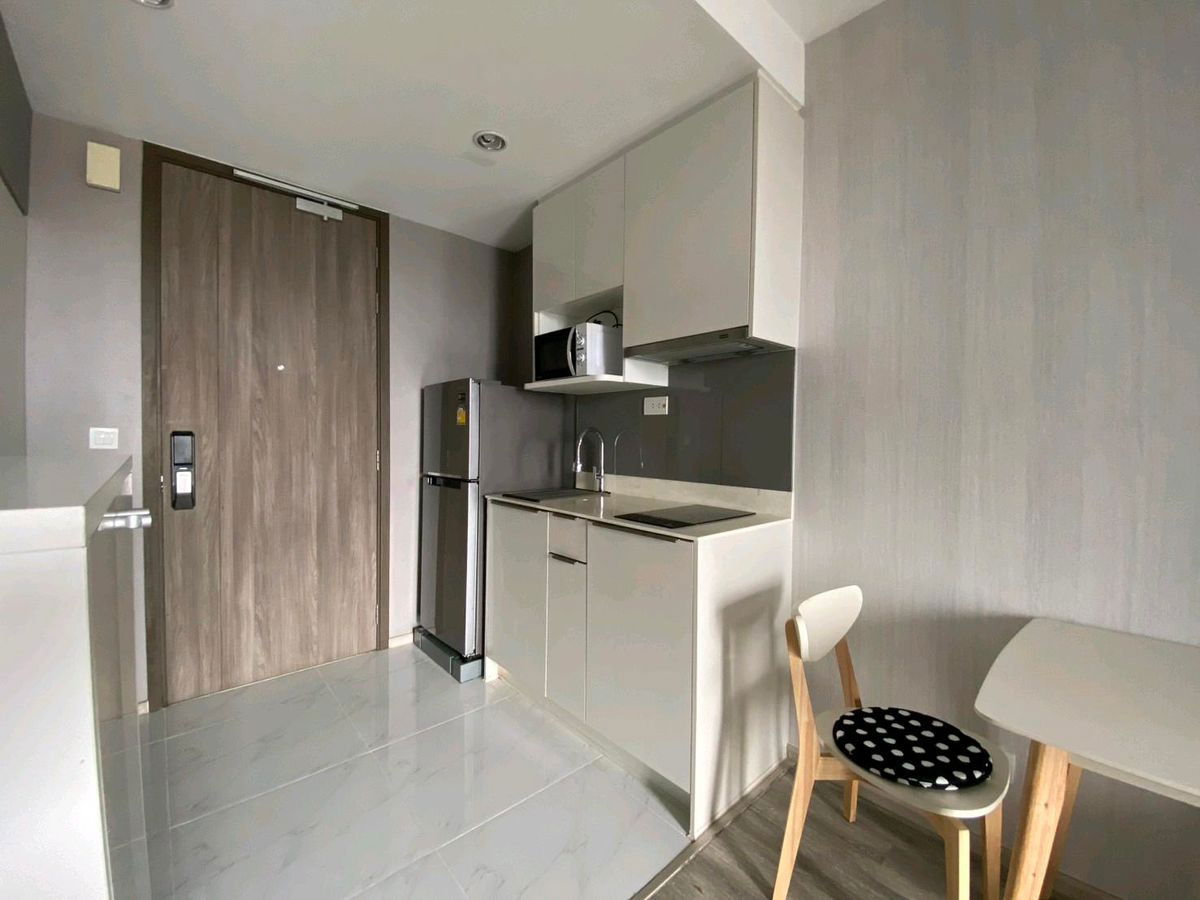 picture FOR RENT  :  E020106  :   ( Ideo Mobi Sukhumvit 66 ) - 7/12