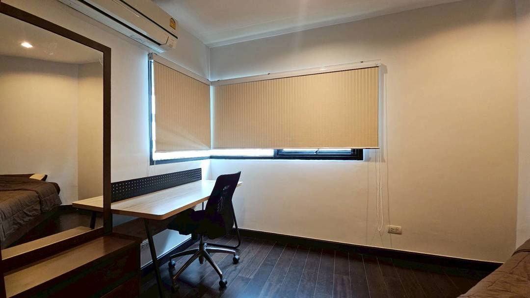 picture 🌳Sathorn Gardens 2b 2b for Rent    91 sqm Huge Unit. - 10/18