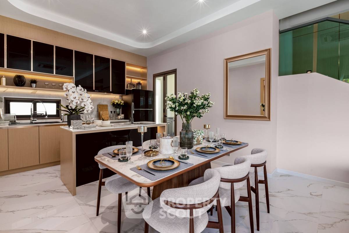 picture 4-BR Villa close to Pattaya South (ID 2229721) - 4/25