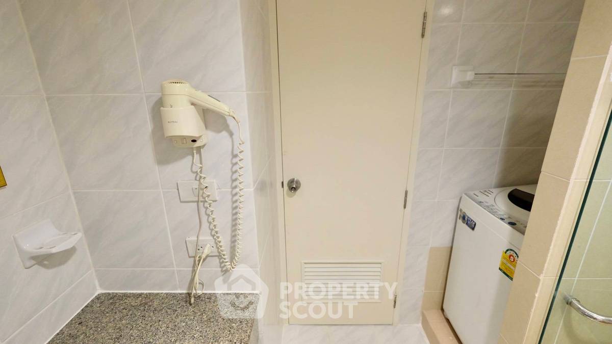 picture 1-BR Condo at Omni Tower near BTS Nana (ID 556551) - 12/14