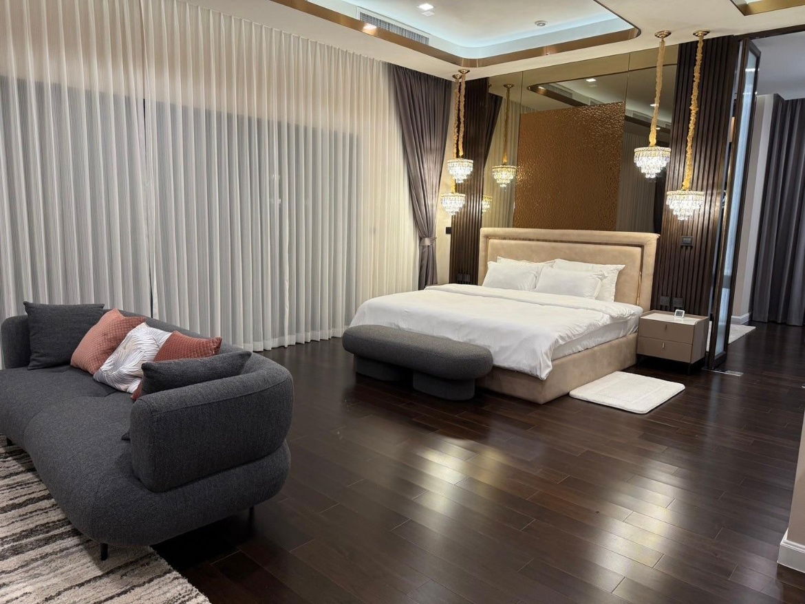 รูป ให้เช่าบ้านหรู Grand Bangkok Boulevard Bangna-Onnut : แกรนด์ บางกอก บูเลอวาร์ด บางนา - อ่อนนุช - รูปที่ 9/17