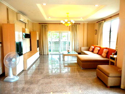 เช่าบ้านเดี่ยว เขตบางนา : ให้เช่า บ้านเดี่ยว 2 ชั้น  ซอยลาซาล ฝั่งศรีนครินทร์