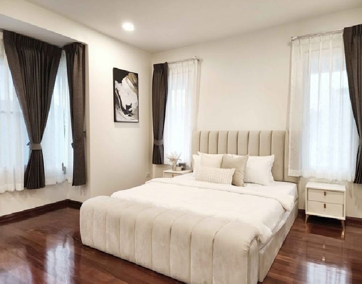 รูป ให้เช่าบ้านเดี่ยว 3 ชั้น บ้านหลังใหญ่ เฟอร์นิเจอร์และเครื่องใช้ไฟฟ้าครบ / ทำเลรัชดา ห้วยขวาง / ซอยรัชดานิเวศน์  - รูปที่ 9/19