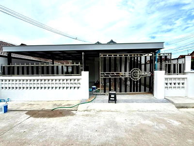 Houses for sale Chonburi : Beautiful house for sale in Pattaya, Rattanakarn Village 3, Soi Nen Plab Wan, Bang Lamung, Chonburi
