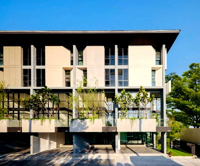 บ้านเดี่ยว วิทยาลัยสารพัดช่างสมุทรปราการ : The Mixx Preakasa เดอะ มิกซ์ แพรกษา โฮมอ็อฟฟิศ 4.5 ชั้น  มีลิฟต์ อยู่ใกล้ถนนสุขุมวิทและ BTS สถานีแพรกษา
