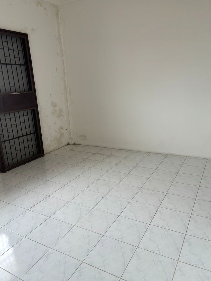 picture For Rent a commercial building in Soi Serithai 32 Tel.0999983897 - 13/24
