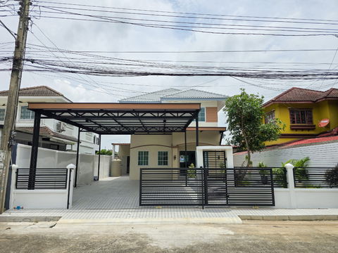 บ้านเดี่ยว 2 ชั้น นิมิตใหม่ 40 รีโนเวทใหม่ พื้นที่เยอะ กว้างขวาง มีโซนจัดสวน มุมนั่งเล่น