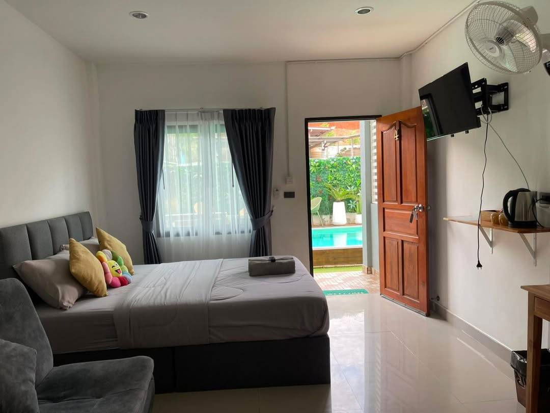 รูป 🏡 รีสอร์ตพร้อมดำเนินกิจการทันที 5 ห้อง บนเกาะล้าน เหมาะกับนักลงทุนมือใหม่ งบน้อย กำไรดี 📍ทำเลดี เดินทางสะดวก  - รูปที่ 5/9