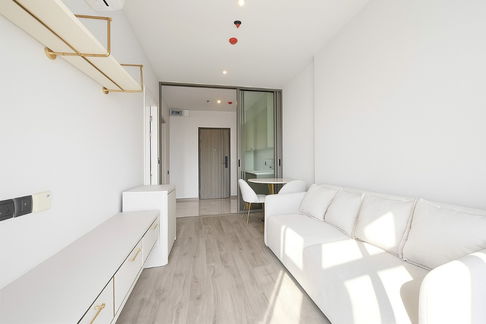 Condo for rent  Rhythm ekkamai estate