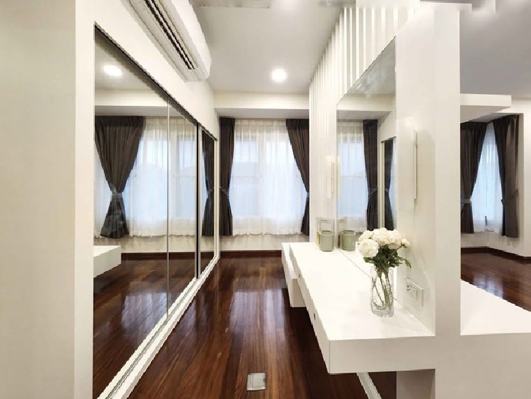 รูป ให้เช่าบ้านเดี่ยว 3 ชั้น บ้านหลังใหญ่ เฟอร์นิเจอร์และเครื่องใช้ไฟฟ้าครบ / ทำเลรัชดา ห้วยขวาง / ซอยรัชดานิเวศน์  - รูปที่ 3/19