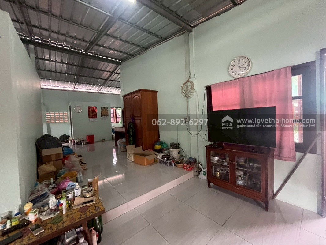 picture Single house for sale in Pathum Thani, large area 120 sq m., great price, selling for only 51,666 baht/sq m.  - 8/10