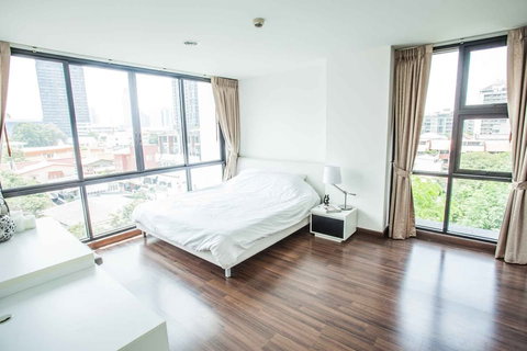 D65 Condominium price 4,300,000 baht [MKs250744]