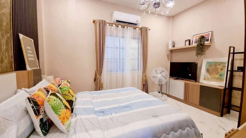 picture Pool villa for sale in the heart of Pattaya, premium location, fully furnished and move in ready - 9/15