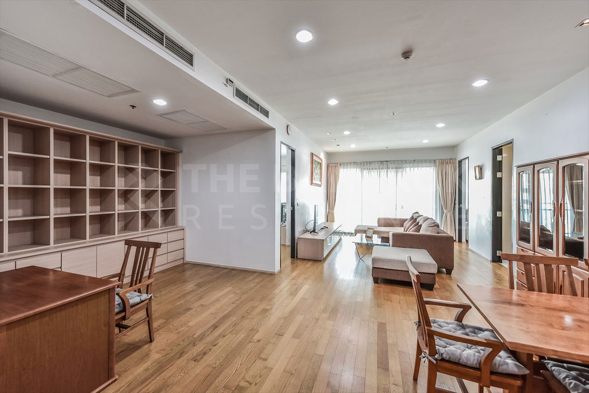 picture The Madison Condominium Sukhumvit 41 💥 New in! Spacious on the main Sukhumwit-Phrompong, Near BTS Phrompong - 12/16