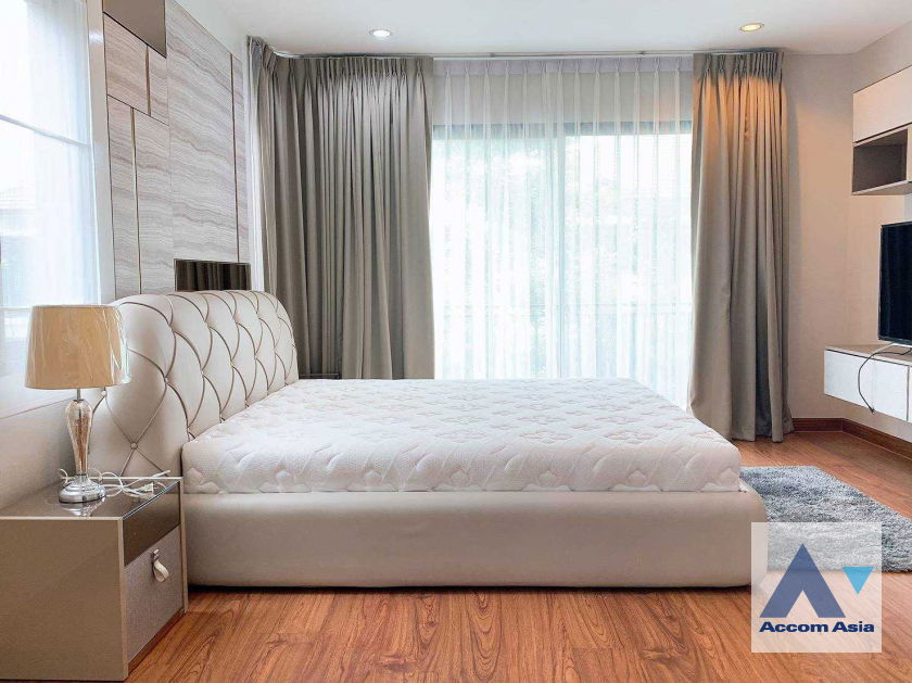 picture 🔼🔽 AccomA 📩 Refreshed and modern home with green views (AA40652) - 12/20