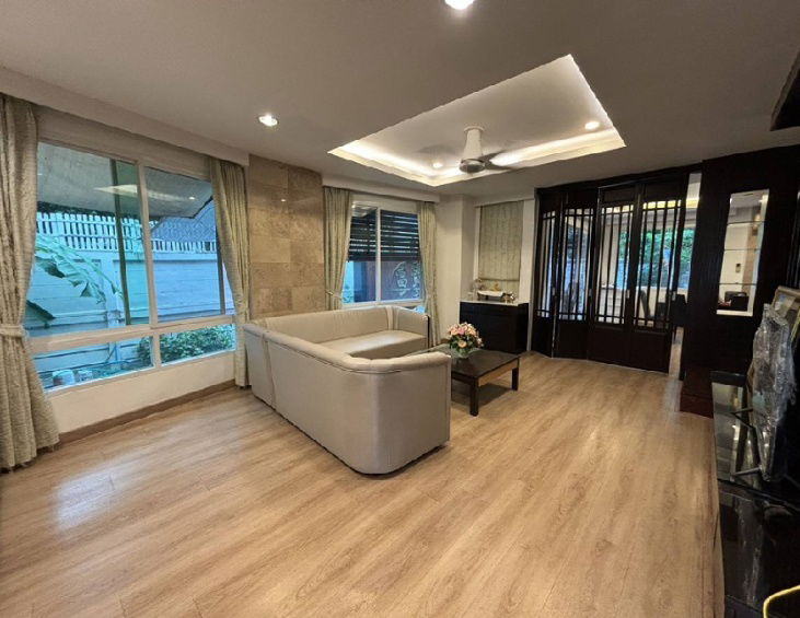 รูป ให้เช่าบ้านเดี่ยว 2 ชั้น สไตล์โมเดิร์น / ย่านเลียบด่วน รามอินทรา / โครงการ บ้านลาดพร้าว Exclusive  - รูปที่ 6/13