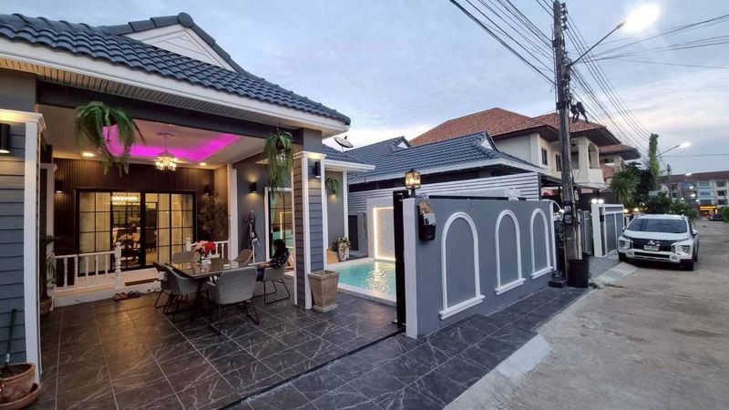 picture Pool villa for sale in the heart of Pattaya, premium location, fully furnished and move in ready - 15/15