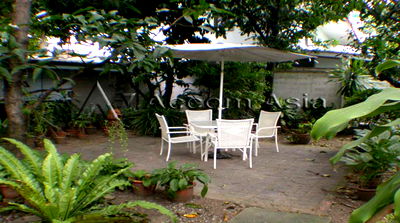 เช่าบ้านเดี่ยว ดิเอ็มโพเรี่ยม : 🔼🔽 AccomA 📩  2 BR House in Khlong Toei Nuea (97600)