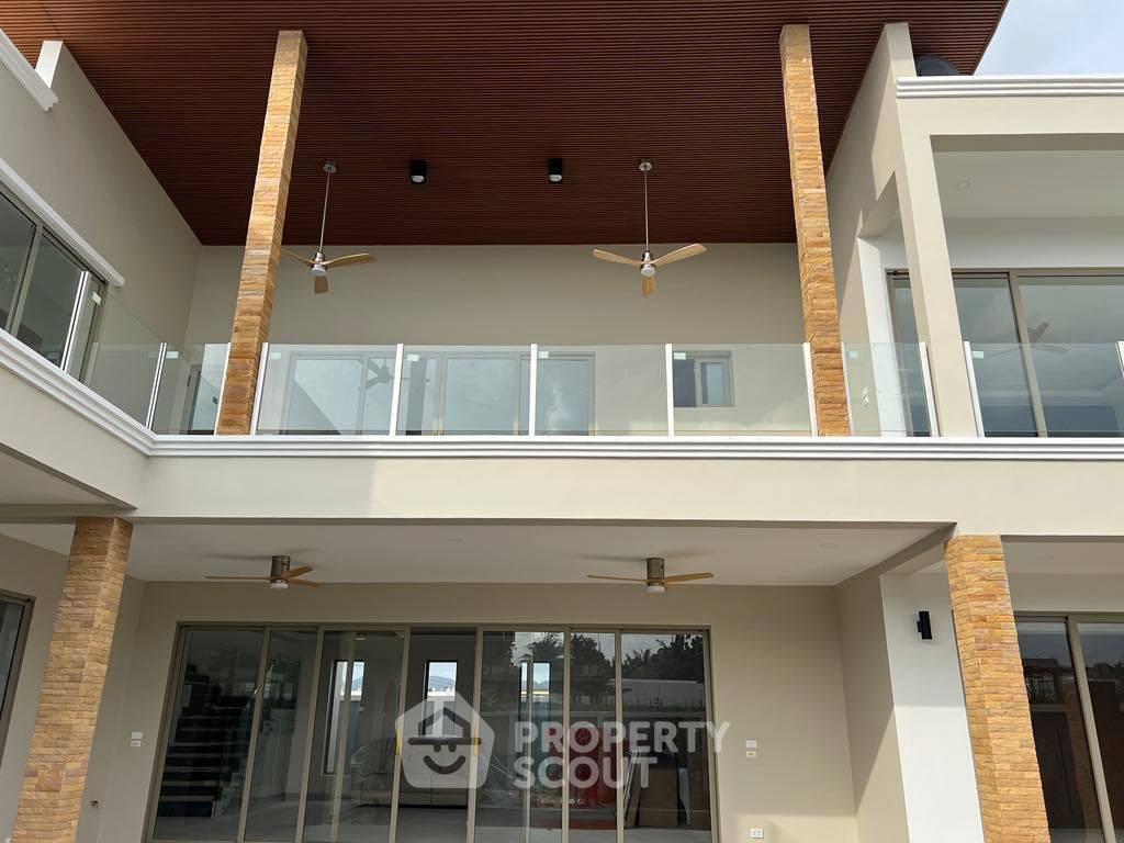 รูป วิลล่า 4-ห้องนอน ใน ถลาง (ID 1556802) - รูปที่ 2/8
