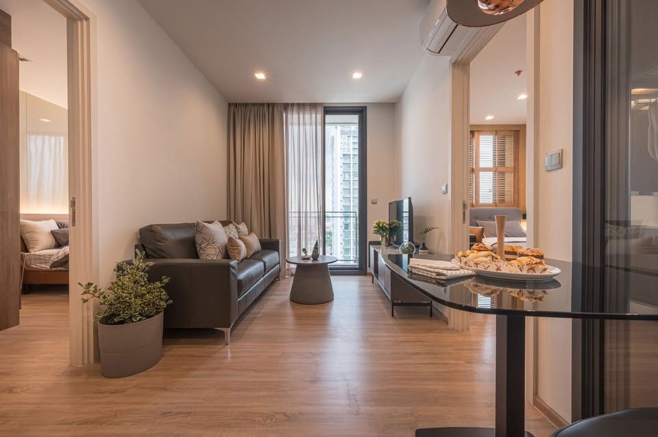 picture Code: KJ7957  for rent THE LINE Phahon - Pradipat // Line ID: @kjcondo (with @) // - 4/16
